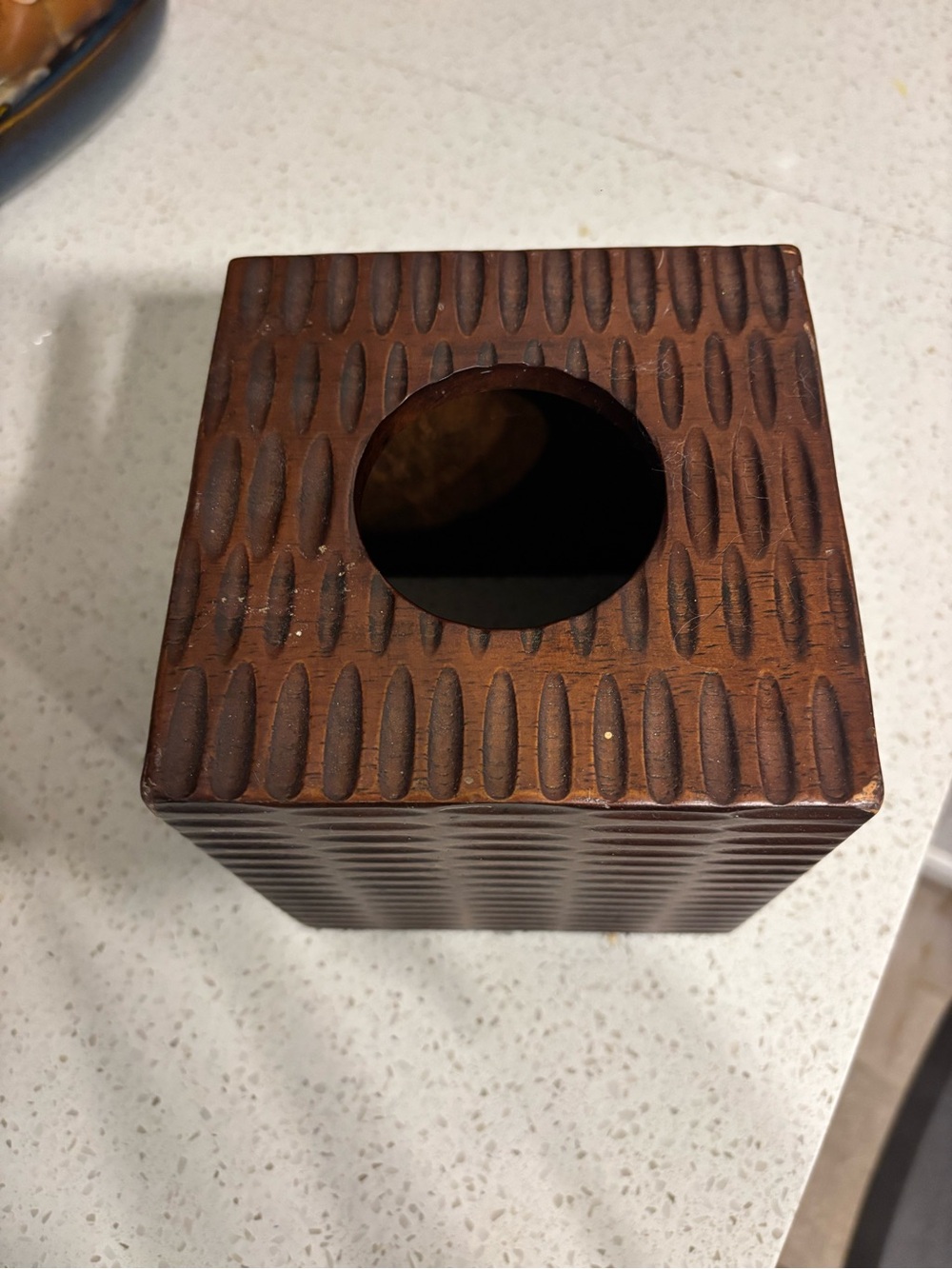 Bed Bath & Beyond Dark Brown Textured Wooden Tissue Box Cover